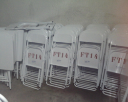 Aluguel de Mesas e Cadeiras Para Festas e Eventos.